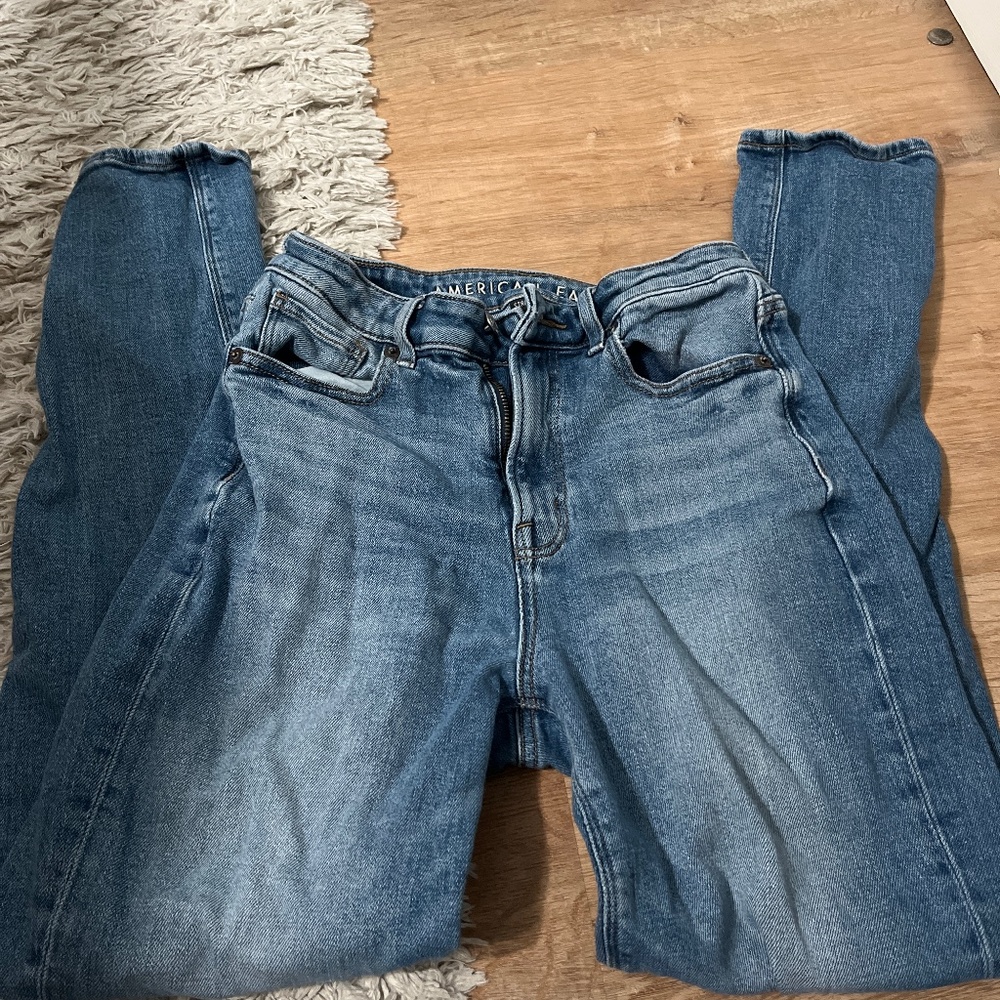 American Eagle mom jeans